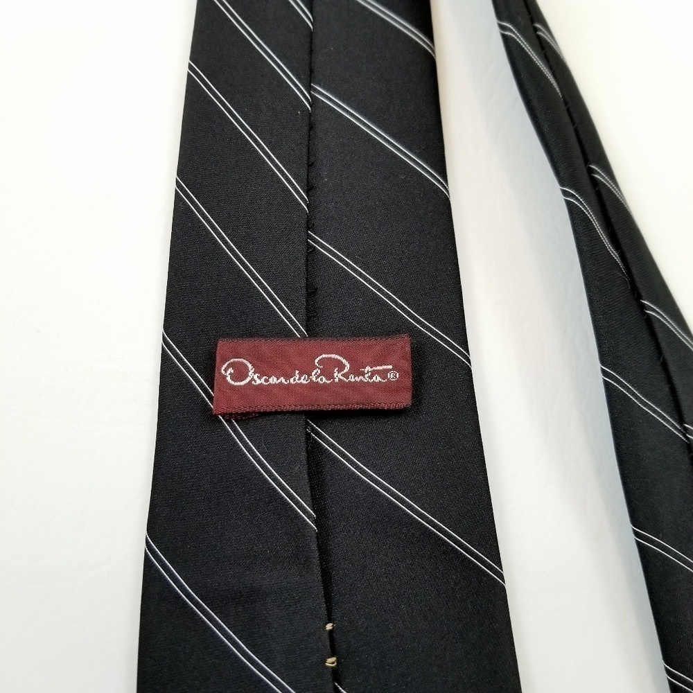 Oscar de la Renta men's black white striped men's neck tie - Picture 3 of 6